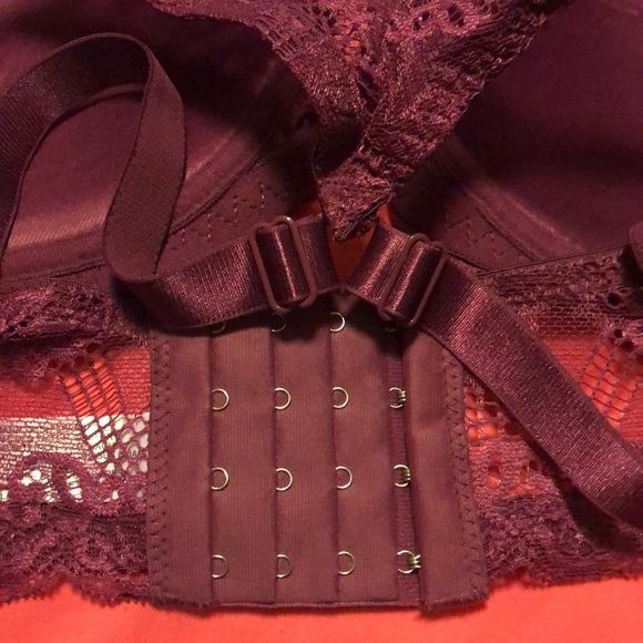 Lacy Bra 40D (set of 5) - Picture 3 of 5